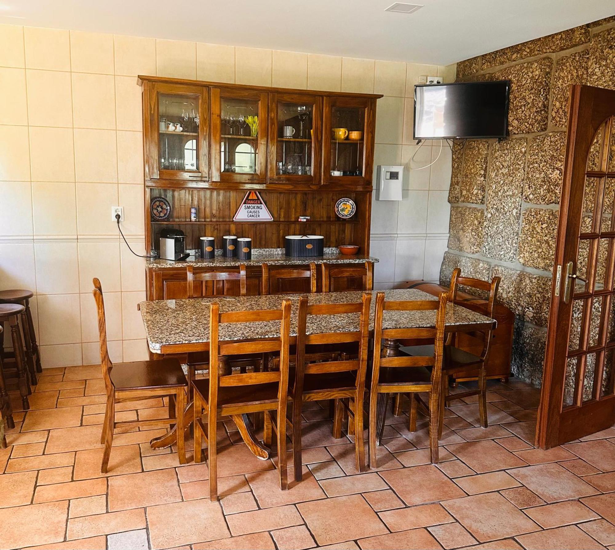 The Oak'S Wolf-Country House Fafe Exterior foto